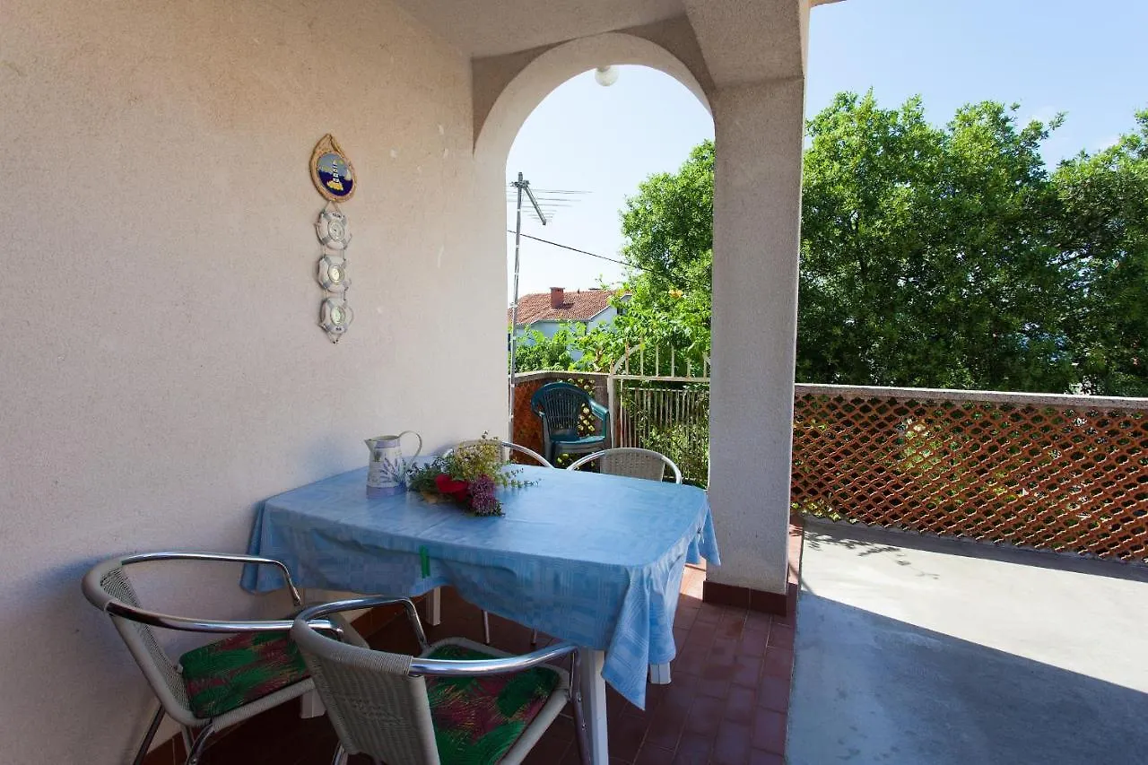 Apartment Du Malinska