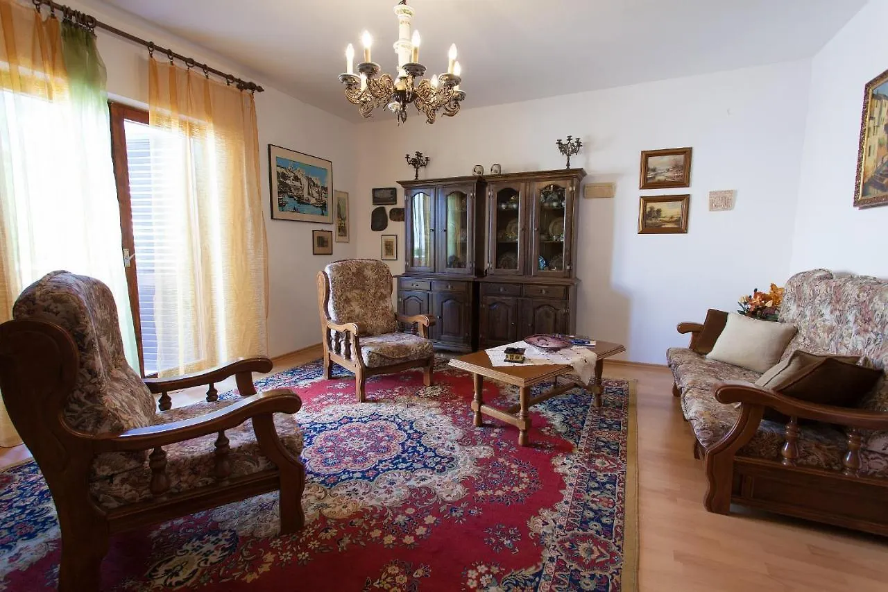 Apartment Du Malinska