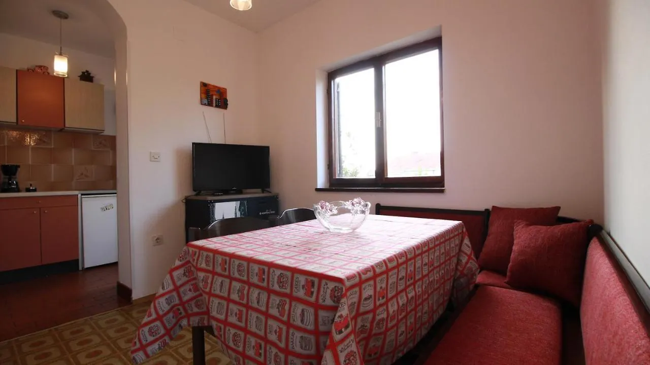 Apartment Du Malinska Croatia