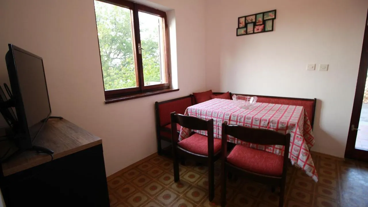 Apartment Du Malinska
