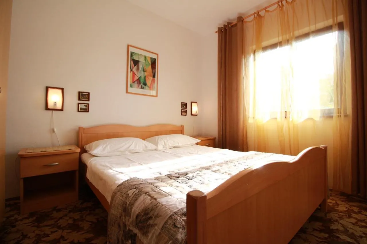 Apartment Du Malinska